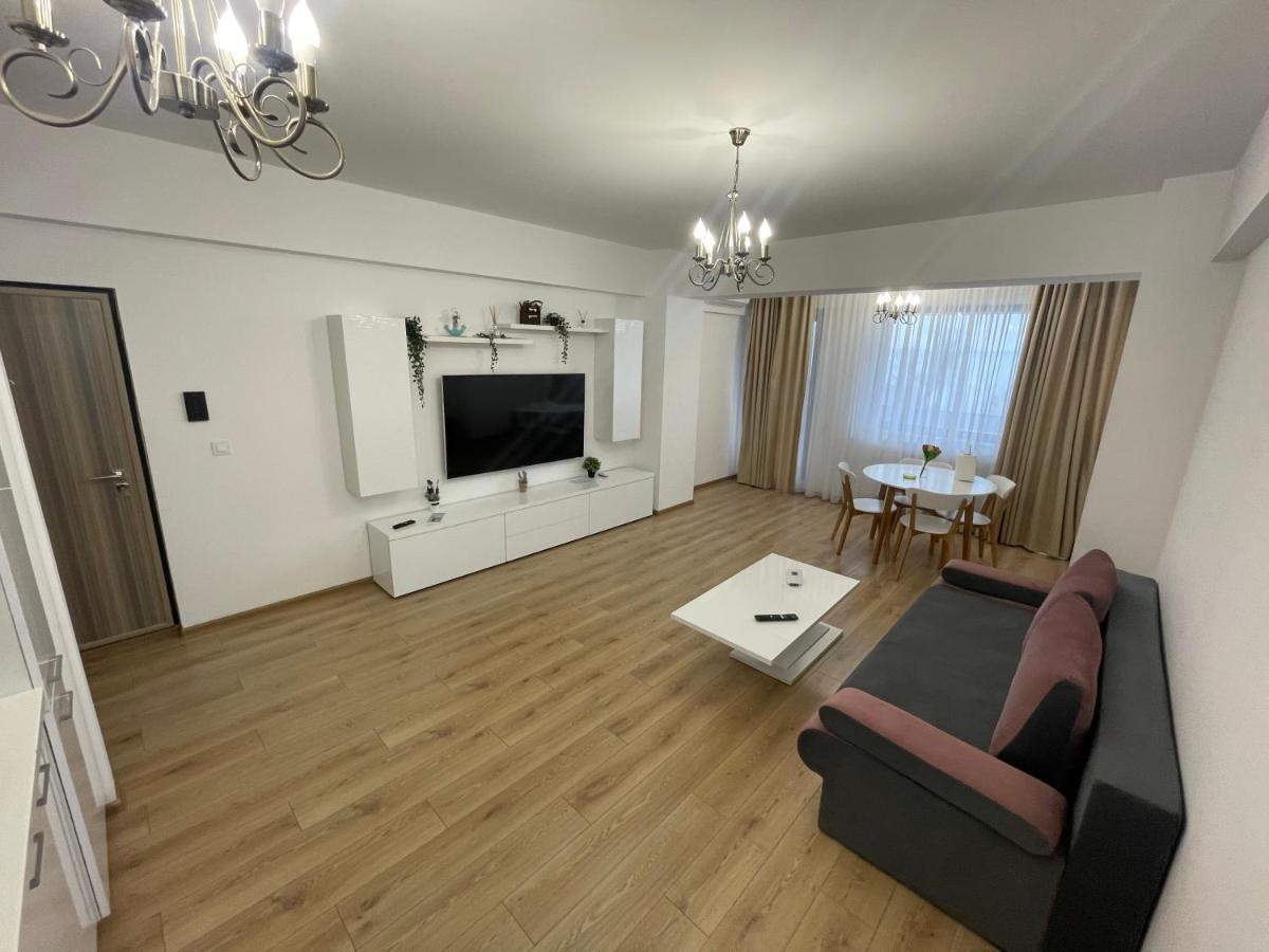 Myamar Apartment Mamaia Eksteriør bilde