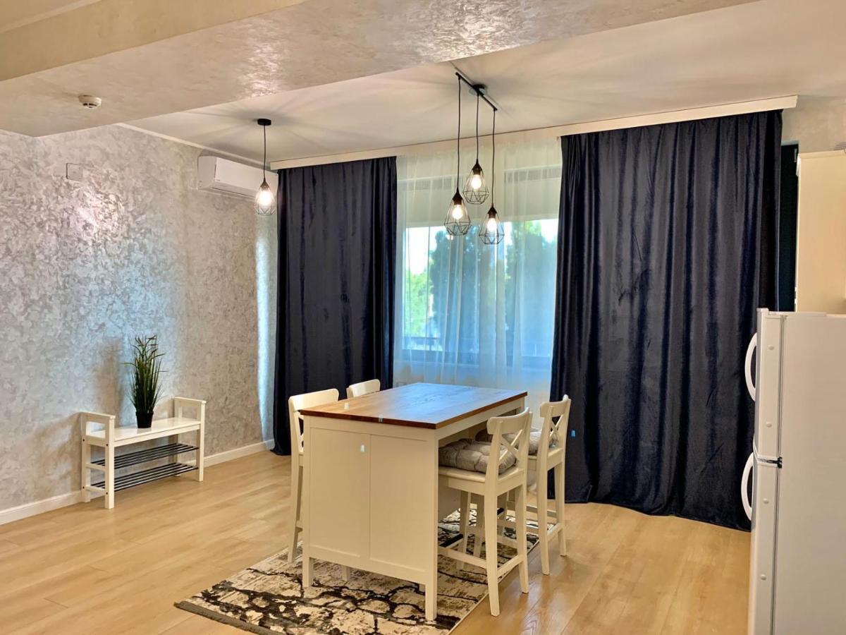 Myamar Apartment Mamaia Eksteriør bilde