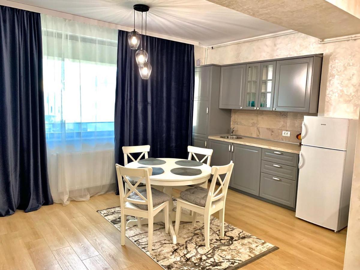 Myamar Apartment Mamaia Eksteriør bilde
