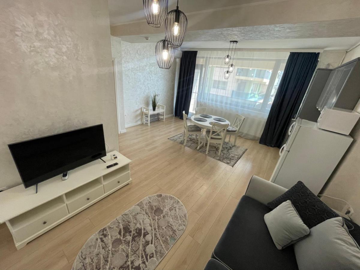 Myamar Apartment Mamaia Eksteriør bilde