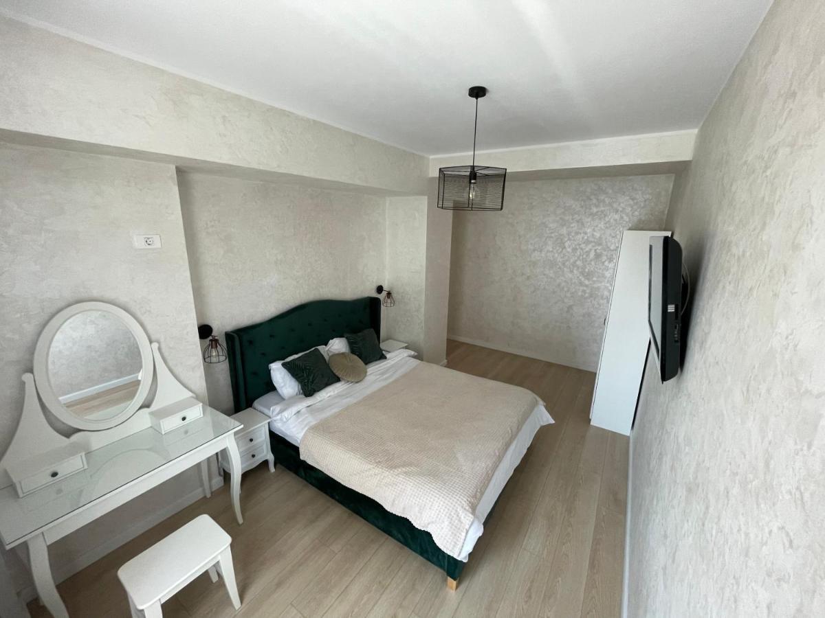 Myamar Apartment Mamaia Eksteriør bilde