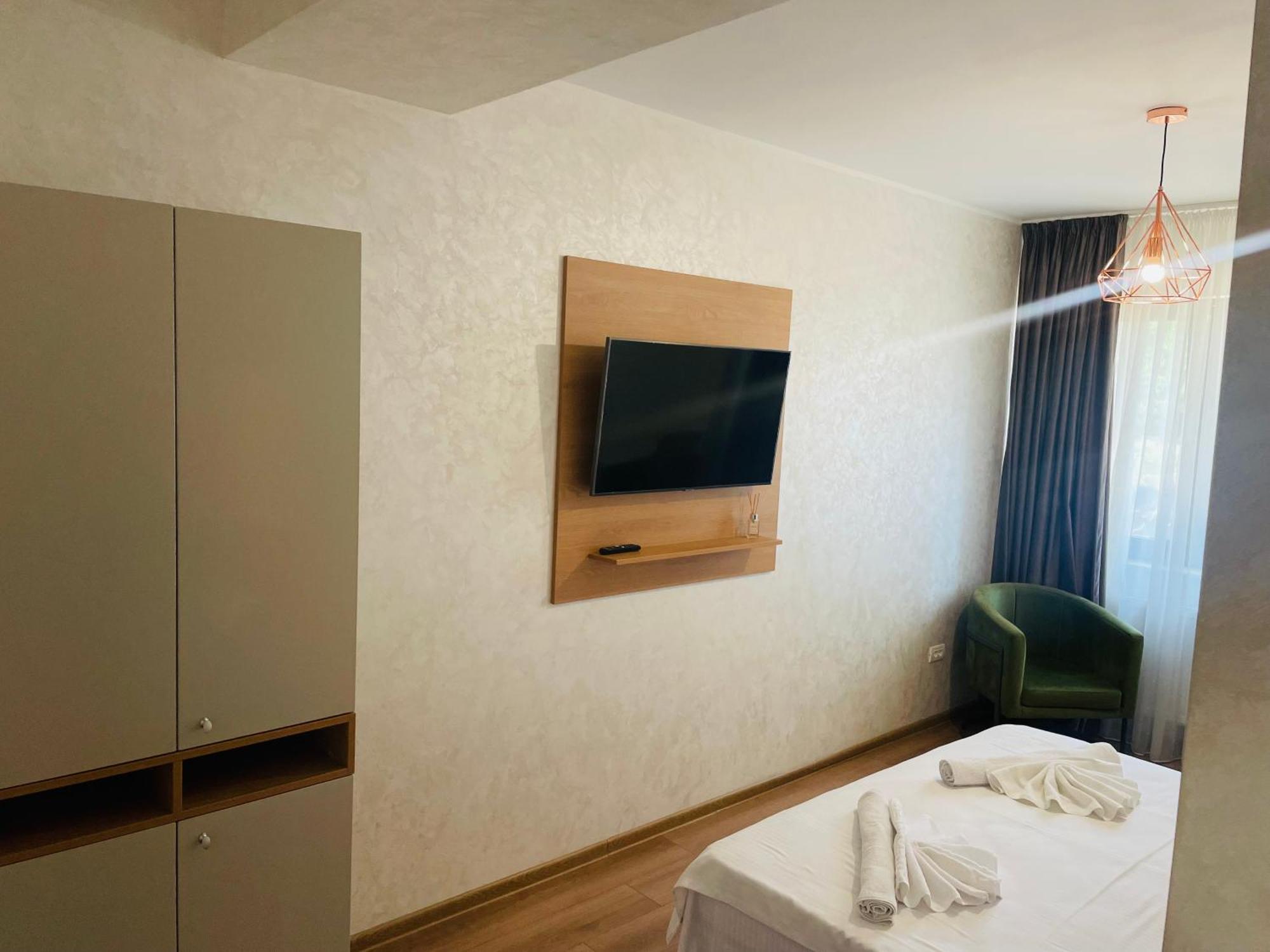 Myamar Apartment Mamaia Eksteriør bilde